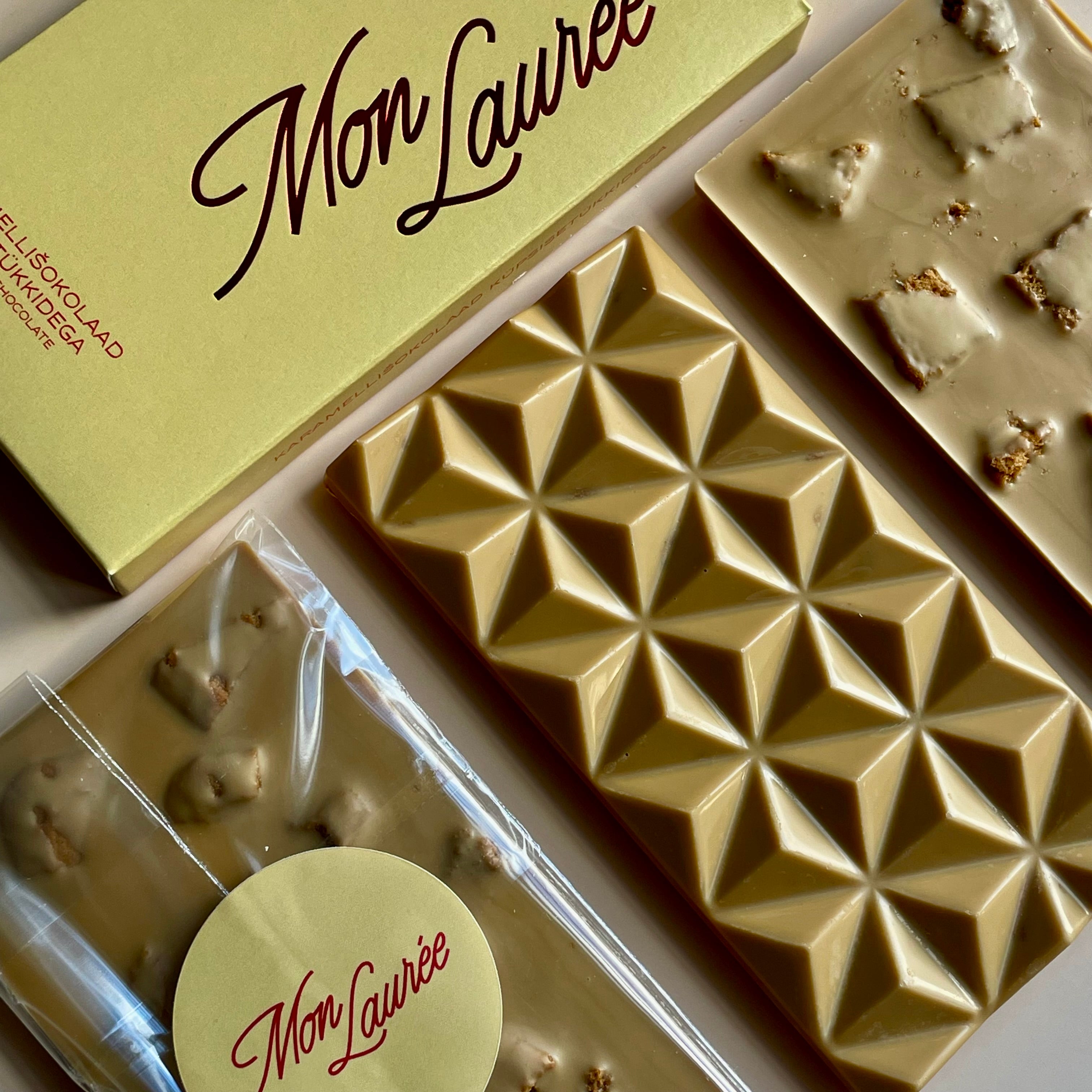 Karamellišokolaad küpsisetükkidega